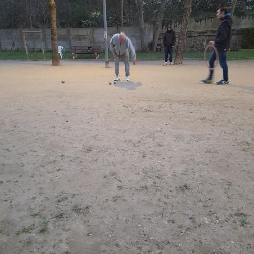 Dernière mène. C'est la victoire de Nicolas.