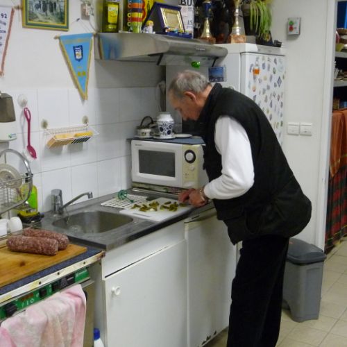 Le chef cuistot en pleine action.