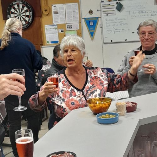 Quelle énergie ! Les vitres tremblent.