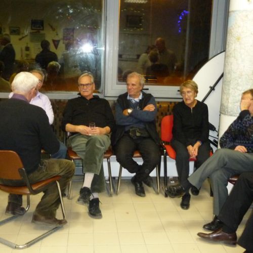 Dur, dur, les AG ! Un peu de repos s'impose.