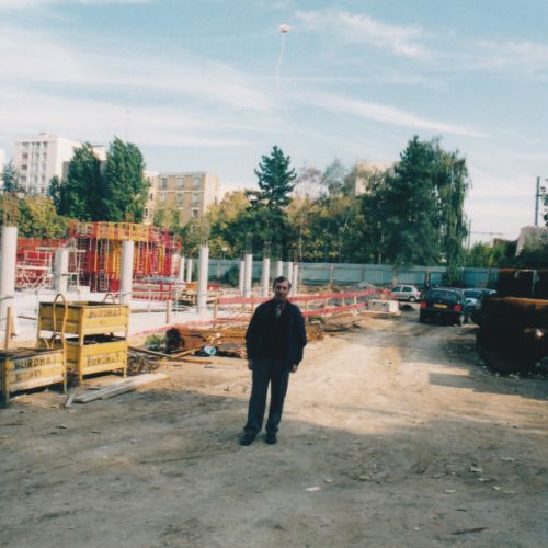 Le président Michel Dingreville à la pose de la 1ère pierre.
