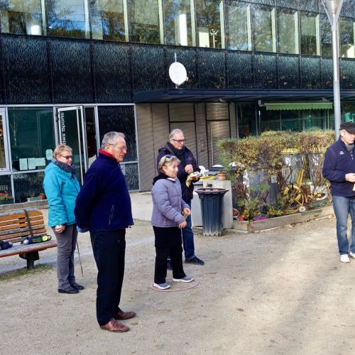 Une anomalie ! Une triplette parmi les doublettes.