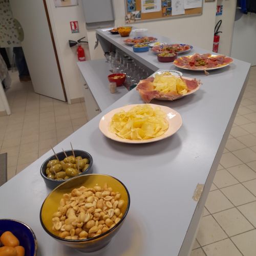 Le buffet d'anniversaire.