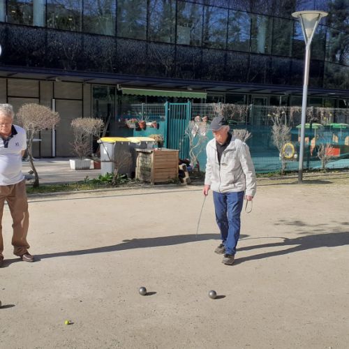 Duel acharné entre Hervé et Alain.