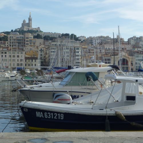 1er arrêt obligatoire : le vieux port.