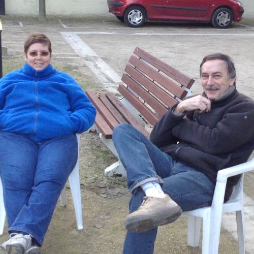 Isabelle et Gilbert se reposent avant le prochain tête-à-tête.