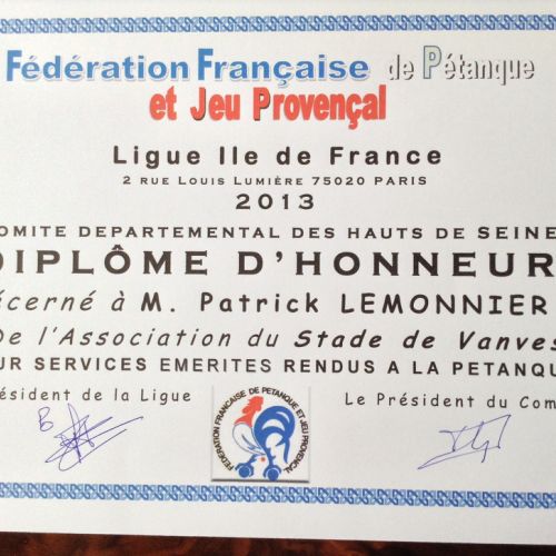 Le diplôme d'honneur pour services rendus !