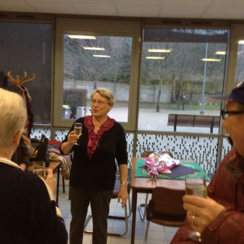 Les remerciements de Charlotte, que l'on écoute religieusement.