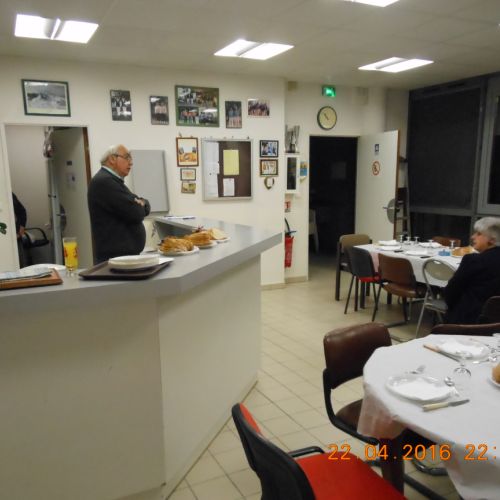 Françoise et Alain prêts pour recevoir les joueurs.